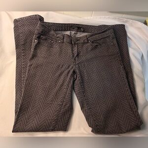 PrAna Kara Skinny Jeans With Grey and Black Chevron Pattern Size 6